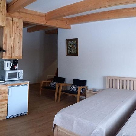 S Neries 19 Apartamentai Su Parkingu Šiauliai Екстериор снимка