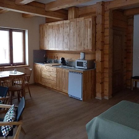 S Neries 19 Apartamentai Su Parkingu Šiauliai Екстериор снимка