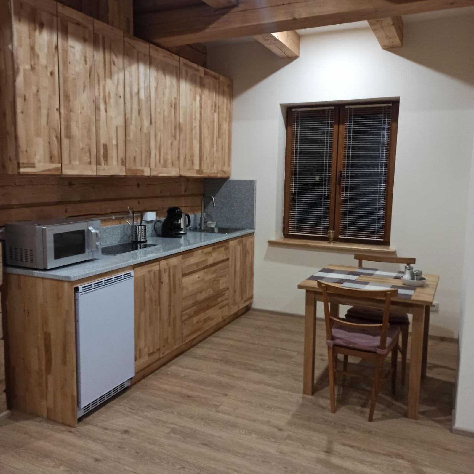 S Neries 19 Apartamentai Su Parkingu Šiauliai Екстериор снимка