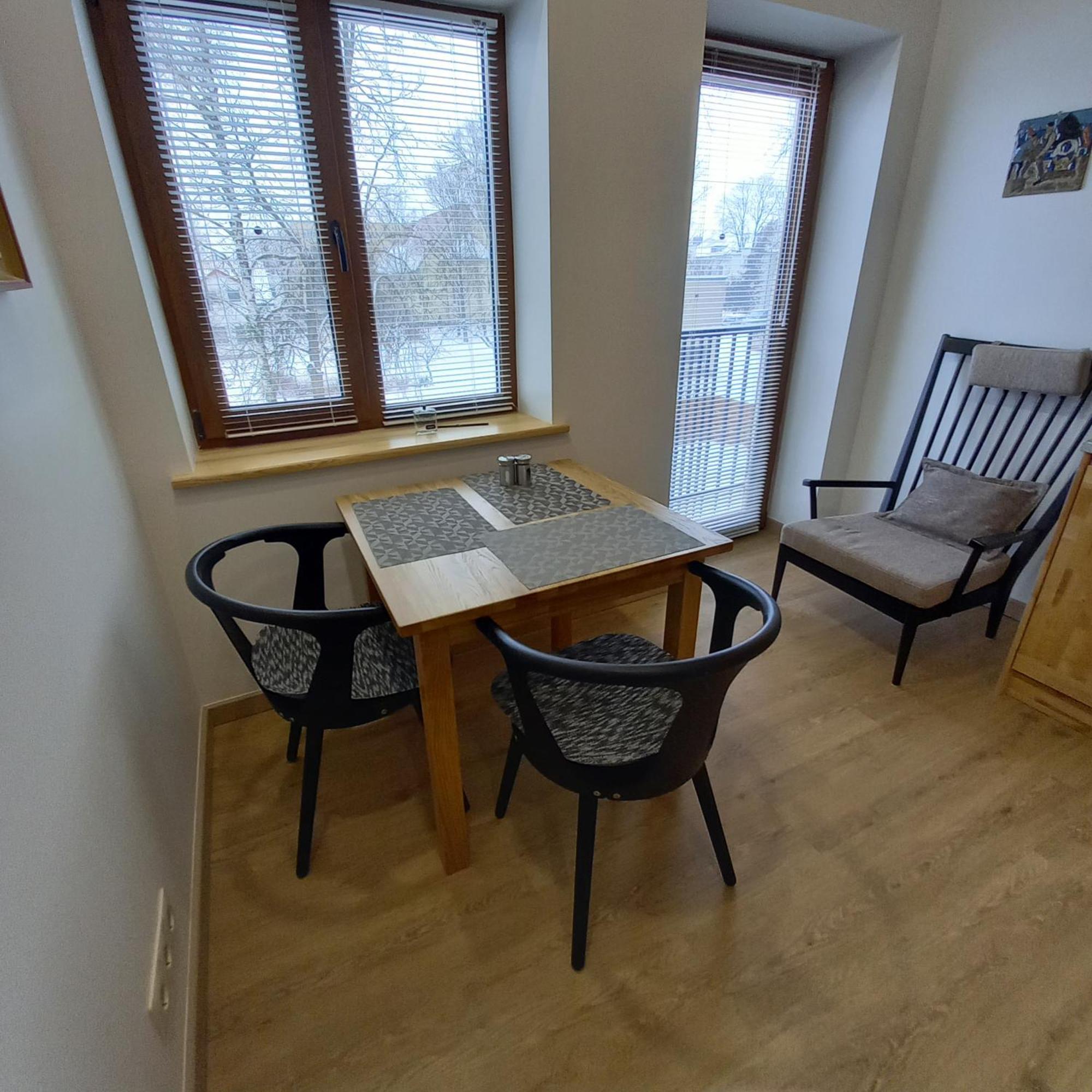S Neries 19 Apartamentai Su Parkingu Šiauliai Екстериор снимка