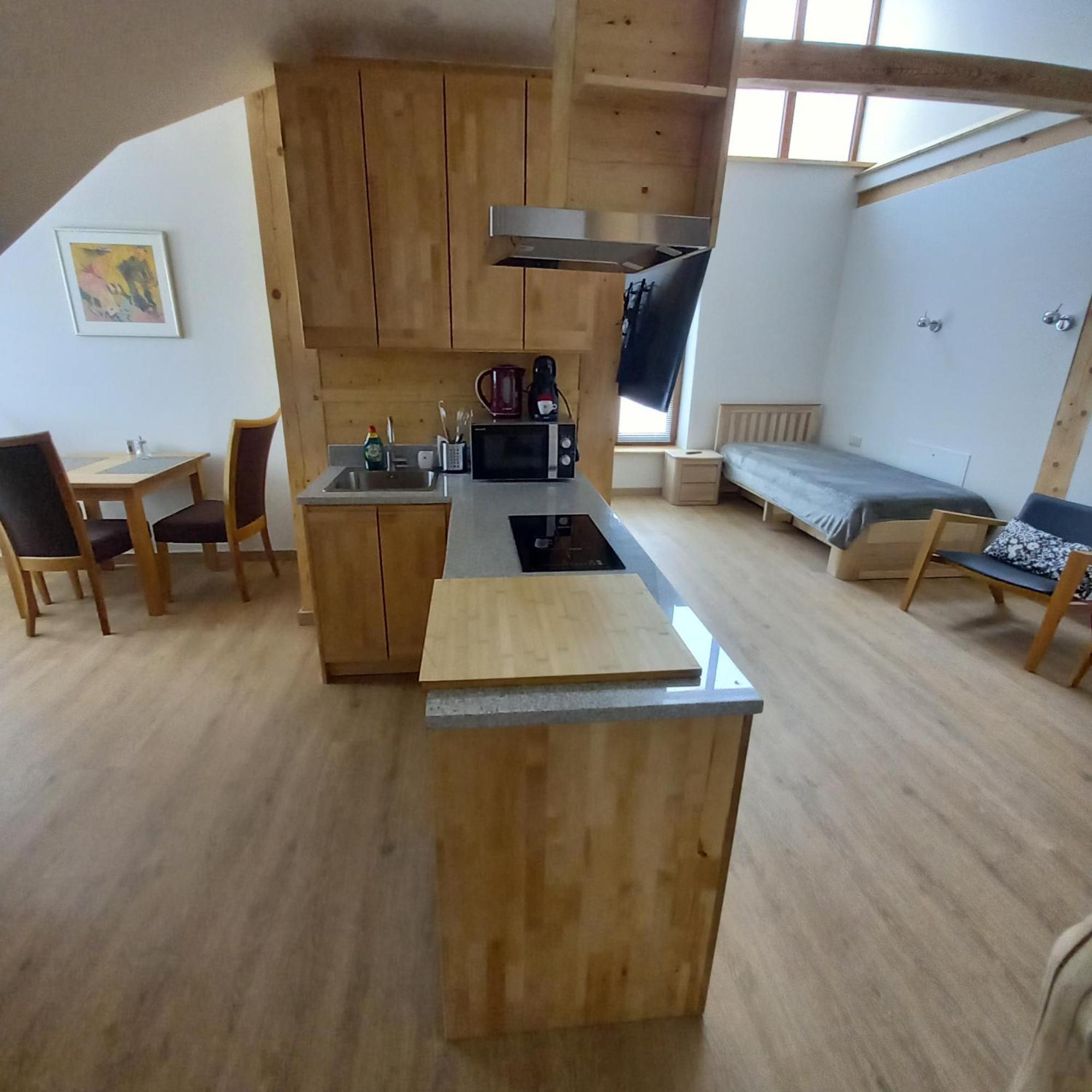S Neries 19 Apartamentai Su Parkingu Šiauliai Екстериор снимка