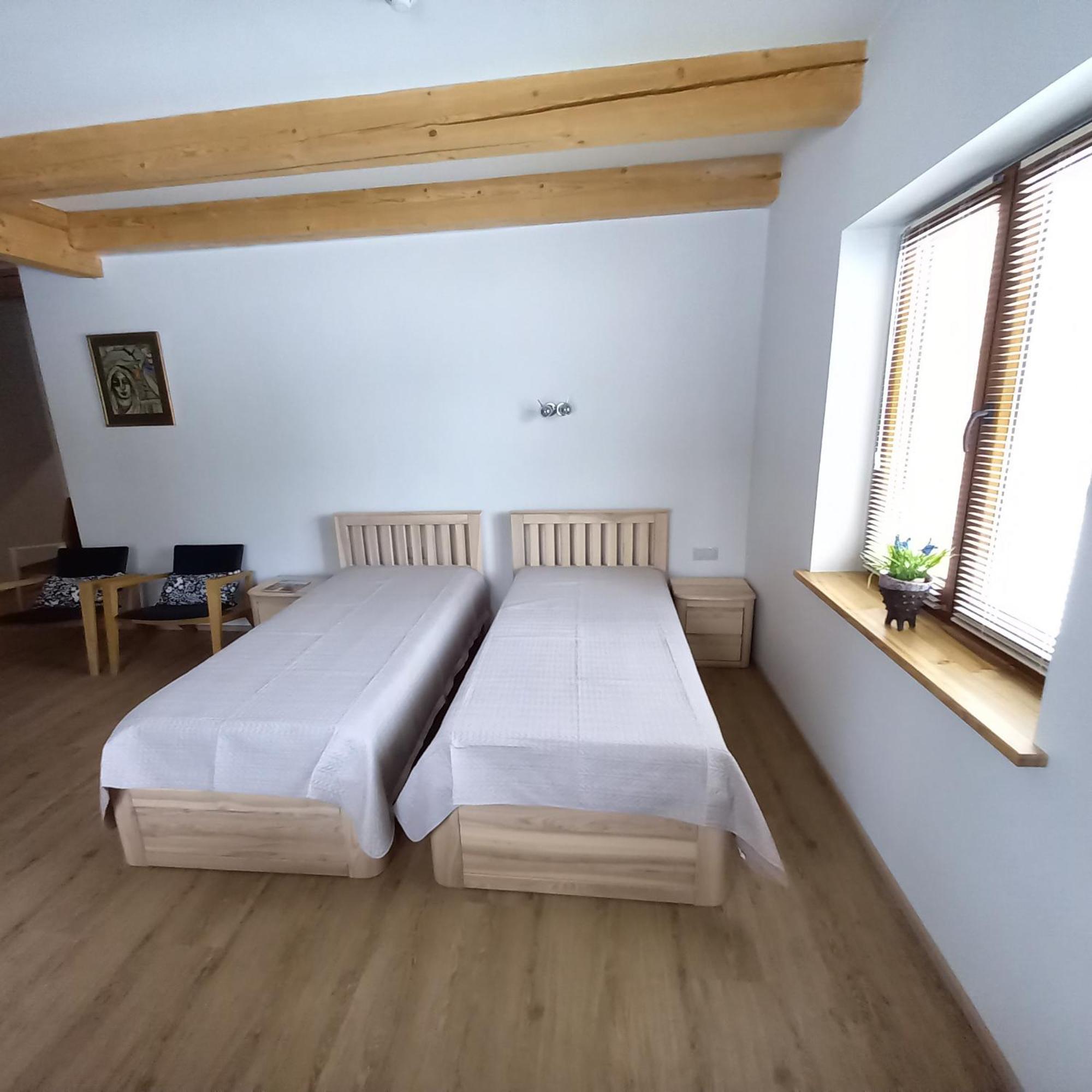 S Neries 19 Apartamentai Su Parkingu Šiauliai Екстериор снимка