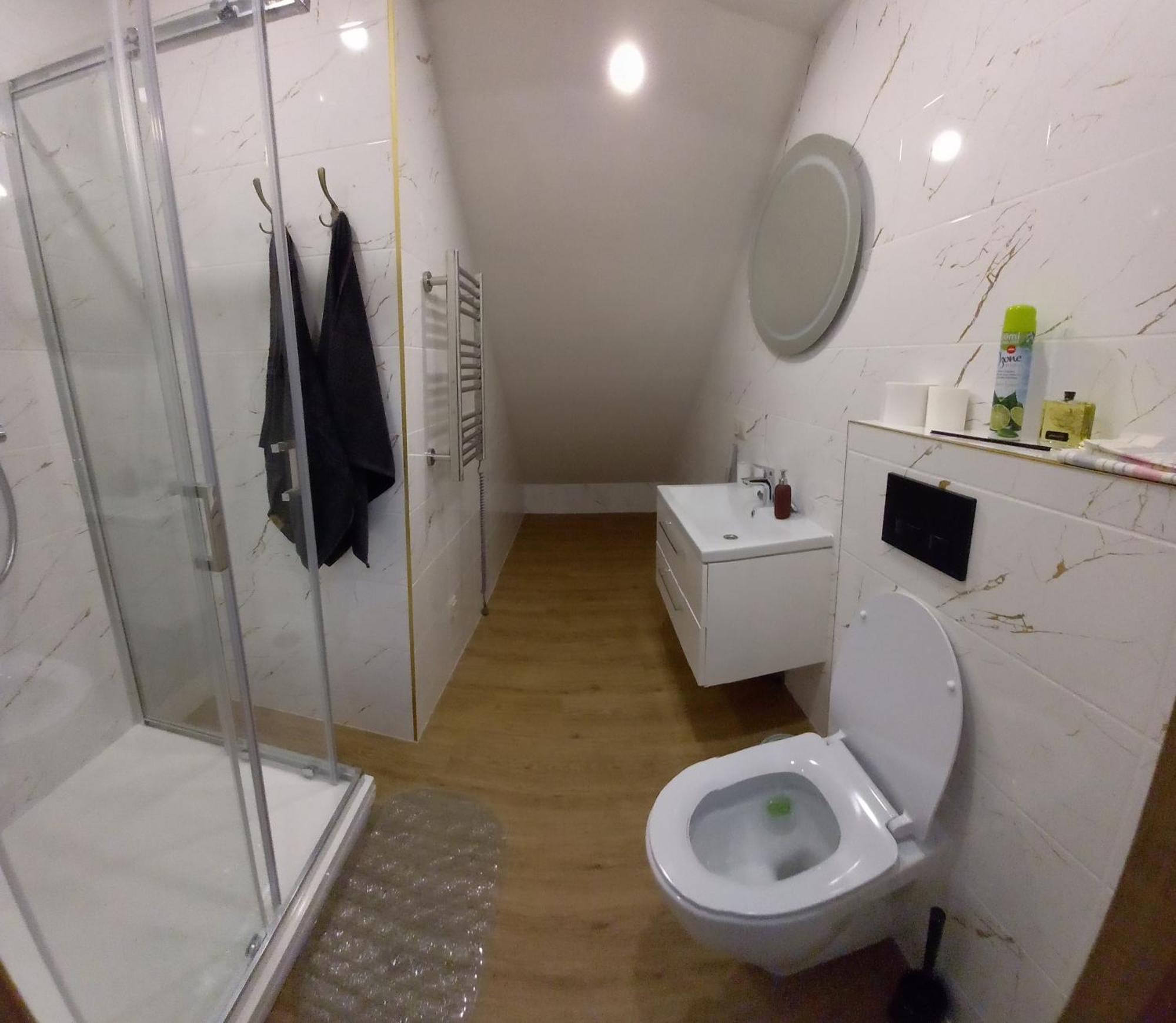S Neries 19 Apartamentai Su Parkingu Šiauliai Стая снимка