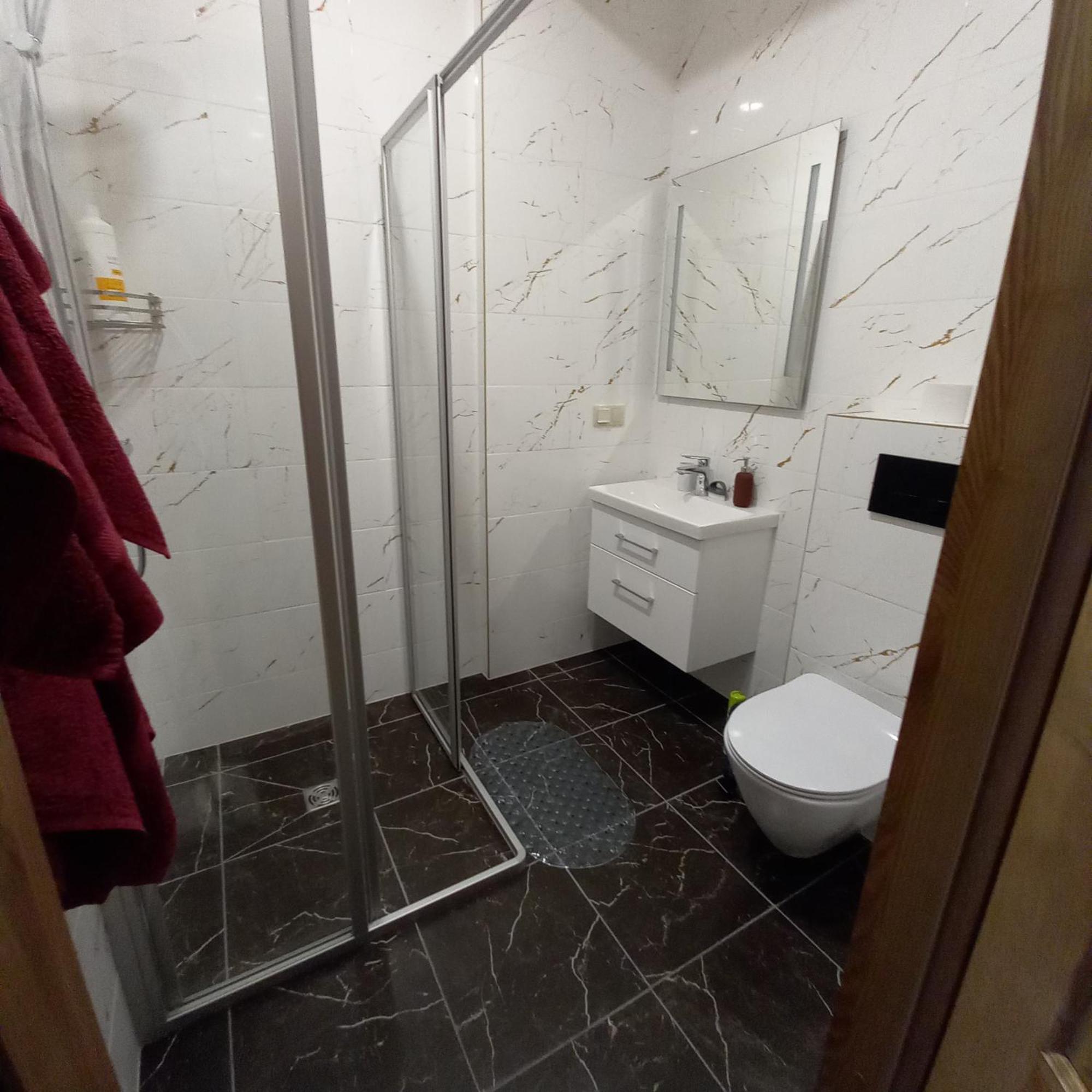 S Neries 19 Apartamentai Su Parkingu Šiauliai Стая снимка